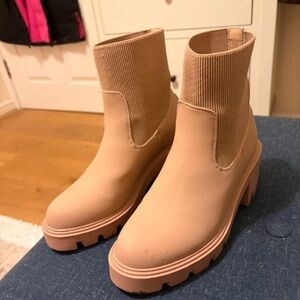 Stylish Tan Ankle Booties